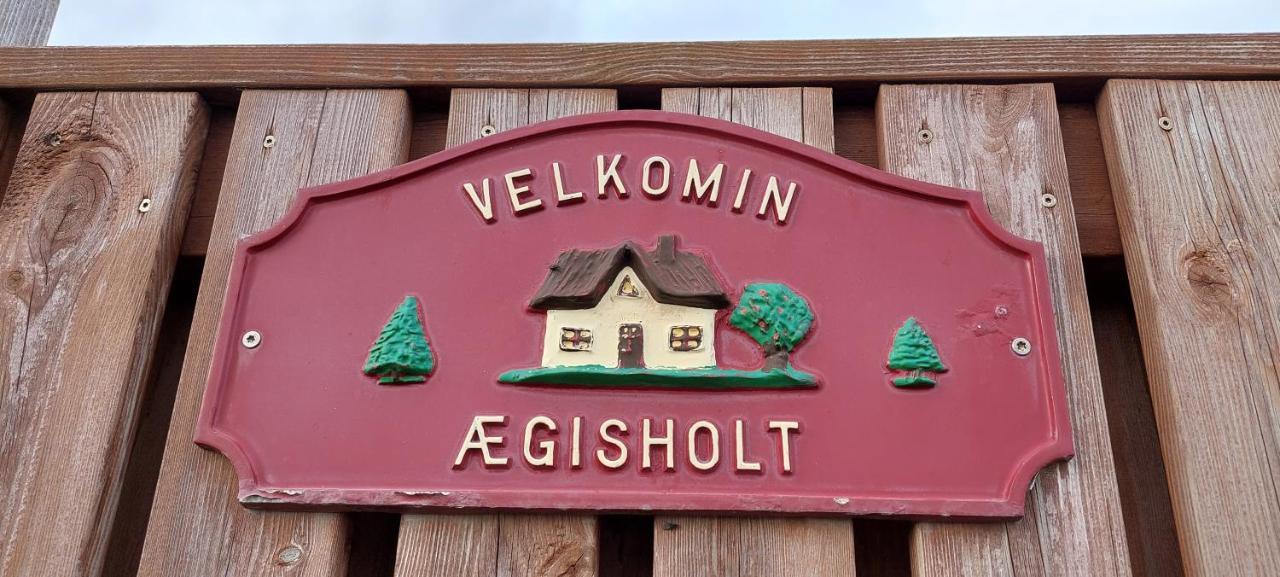 Aegisholt Privete House With Hot Tub Apartman Patreksfjordur Kültér fotó